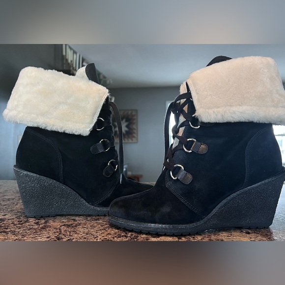 Cole Haan Black suede and faux shearling boots - Picture 2 of 9
